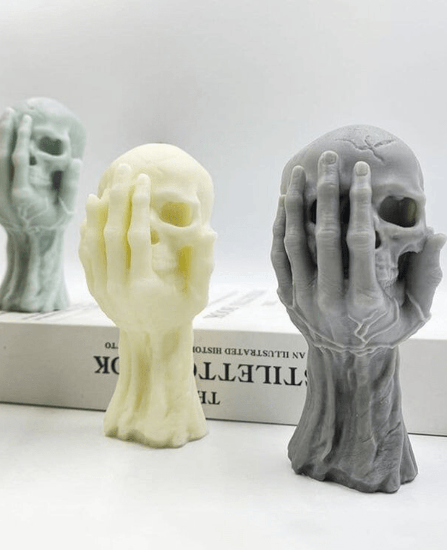 Gothic Hand Candle - Momabatti